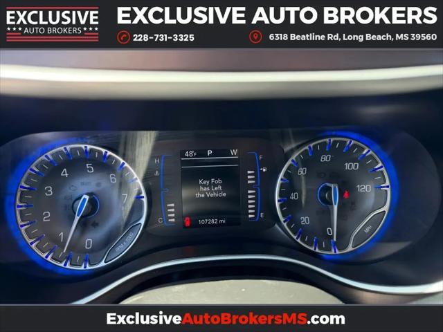 2023 Chrysler Voyager LX