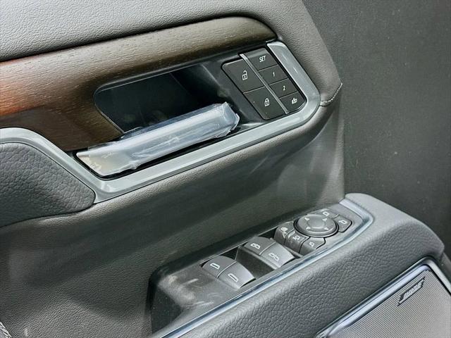 2026 GMC Sierra 2500HD Crew Cab, Standard Bed, Denali, 4WD