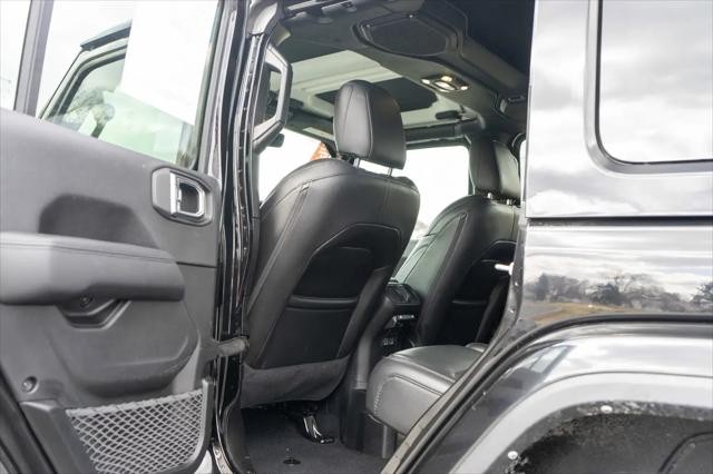 2022 Jeep Wrangler Unlimited Sahara Altitude 4x4