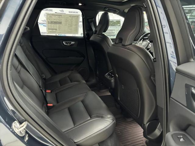 2026 Volvo XC60 B5 Ultra Black Edition