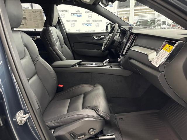 2026 Volvo XC60 B5 Ultra Black Edition