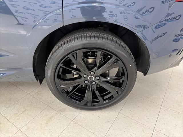 2026 Volvo XC60 B5 Ultra Black Edition