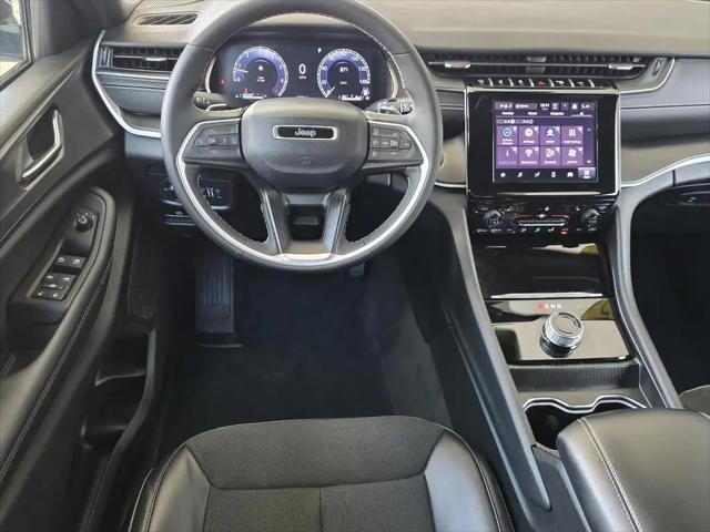 2025 Jeep Grand Cherokee Altitude X 4x4