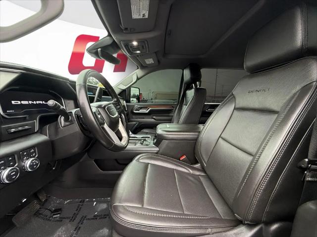 2024 GMC Sierra 3500HD 4WD Crew Cab Standard Bed Denali