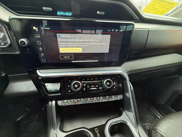 2024 GMC Sierra 3500HD 4WD Crew Cab Standard Bed Denali