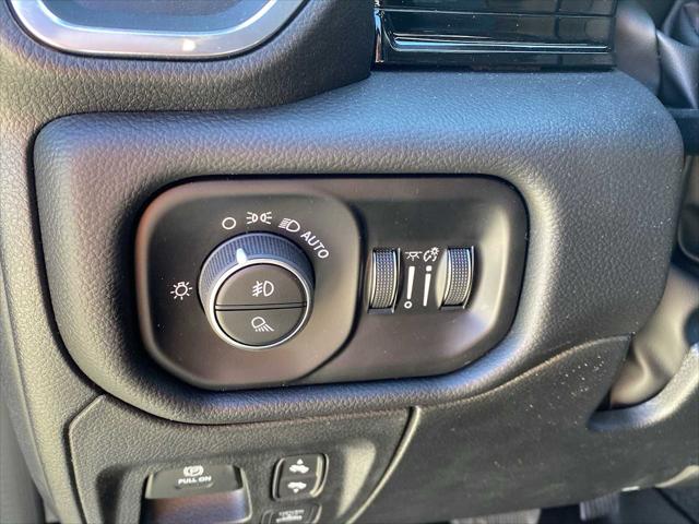 2026 Ram 1500 Laramie Crew Cab 4x4 5'7" Box