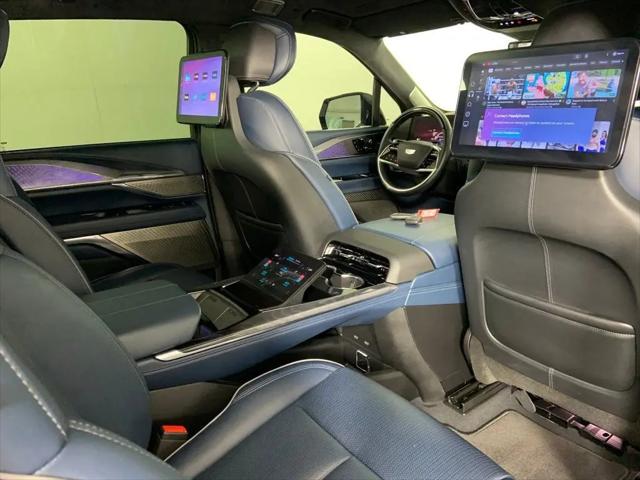 2025 Cadillac Escalade Luxury 2 AWD