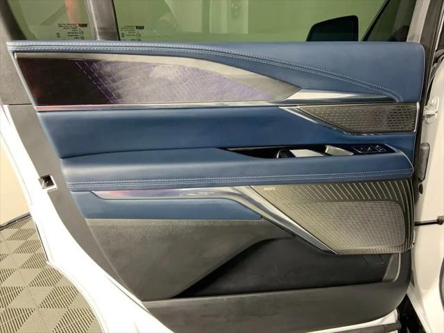 2025 Cadillac Escalade Luxury 2 AWD