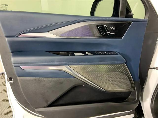 2025 Cadillac Escalade Luxury 2 AWD