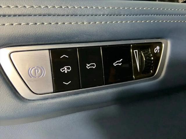 2025 Cadillac Escalade Luxury 2 AWD