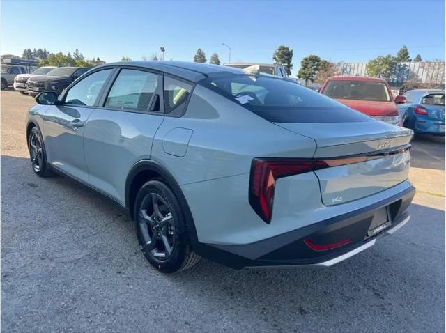 2026 Kia K4 LXS