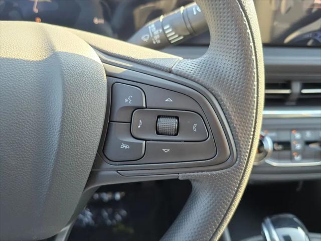 2026 Buick NV Preferred FWD