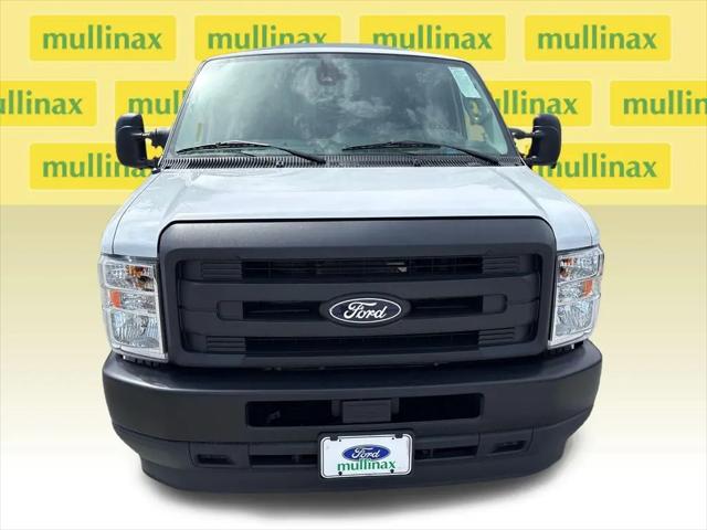 2026 Ford E-350 Cutaway E-Series Cutaway