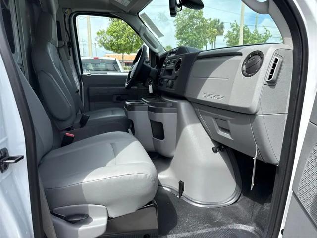 2026 Ford E-350 Cutaway E-Series Cutaway