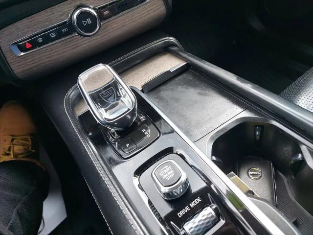2021 Volvo XC90 Recharge T8 Inscription 7 Passenger