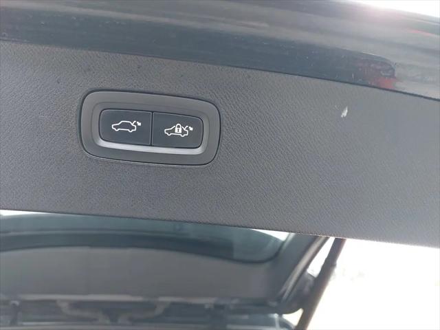 2021 Volvo XC90 Recharge T8 Inscription 7 Passenger