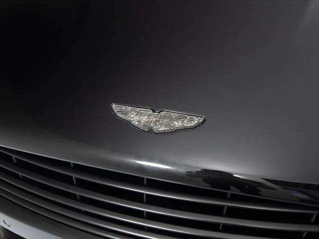 2015 Aston Martin Vanquish Standard