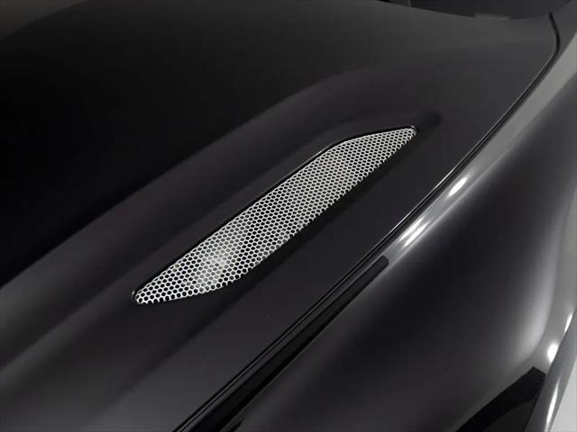 2015 Aston Martin Vanquish Standard