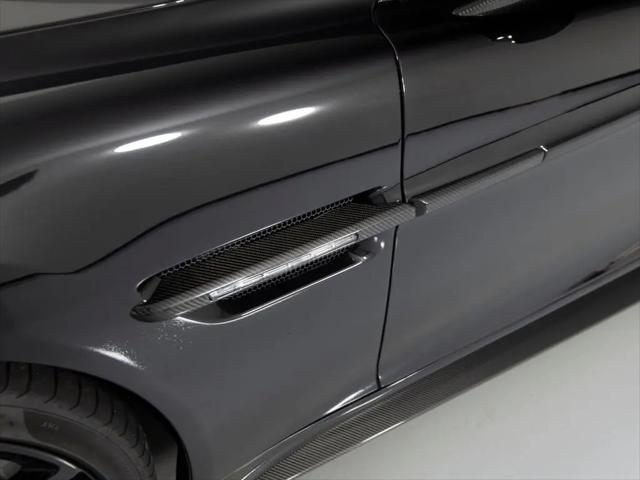 2015 Aston Martin Vanquish Standard