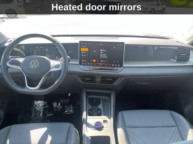 2025 Volkswagen Tiguan 2.0T SE