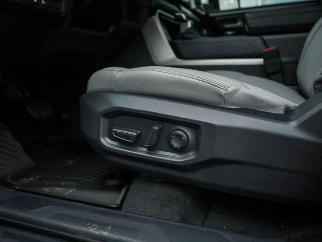 2026 Toyota Tundra SR5 CrewMax 5.5' Bed