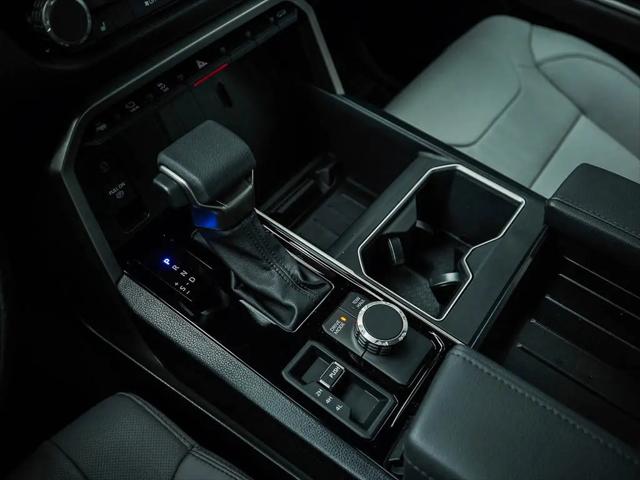 2026 Toyota Tundra SR5 CrewMax 5.5' Bed