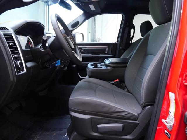 2024 Ram 1500 Classic Warlock Crew Cab 4x4 5'7" Box