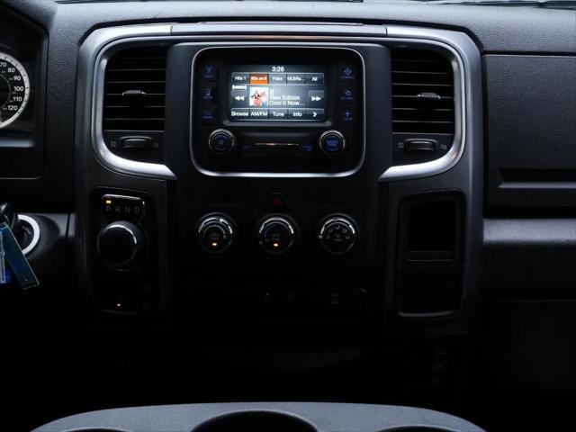 2024 Ram 1500 Classic Warlock Crew Cab 4x4 5'7" Box