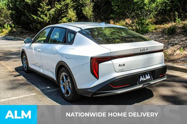 2025 Kia K4 LXS