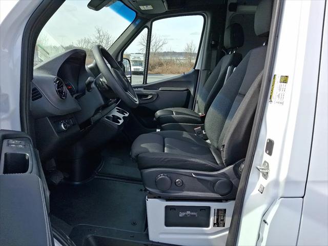 2024 Mercedes-Benz Sprinter 2500 High Roof 4-Cyl Diesel HO