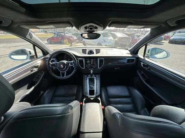 2015 Porsche Macan Turbo