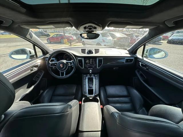 2015 Porsche Macan Turbo
