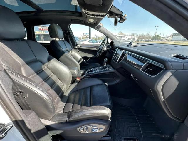 2015 Porsche Macan Turbo