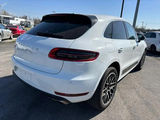 2015 Porsche Macan Turbo