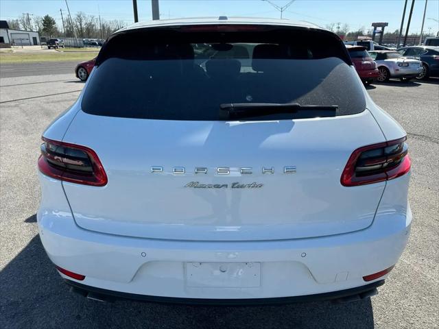 2015 Porsche Macan Turbo