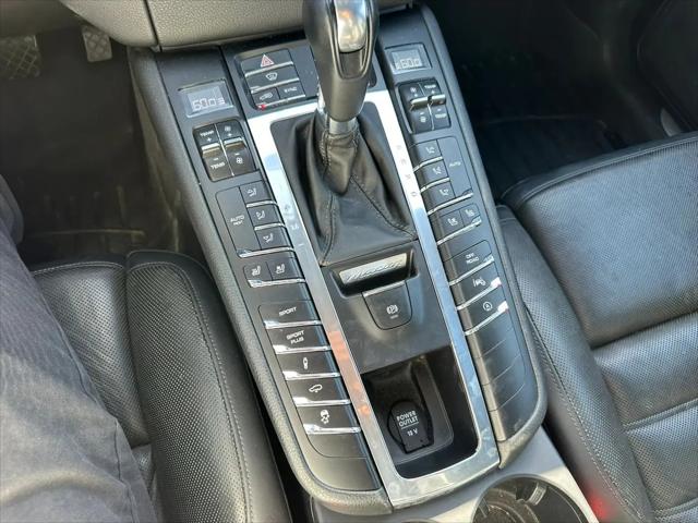 2015 Porsche Macan Turbo