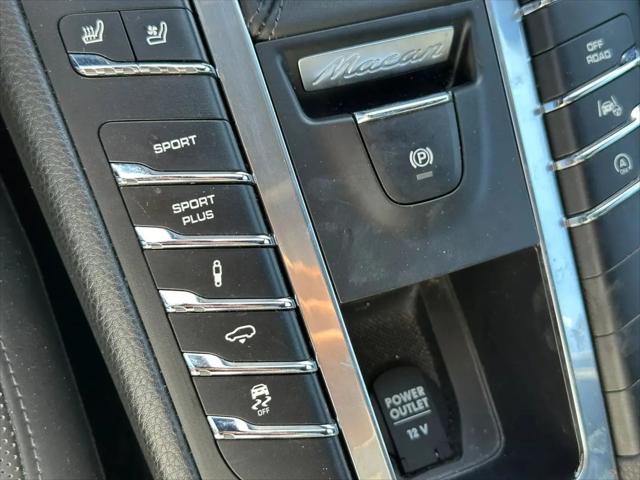 2015 Porsche Macan Turbo