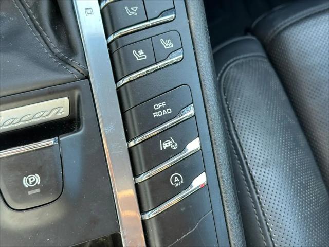 2015 Porsche Macan Turbo