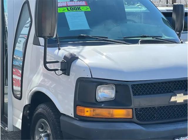 2012 Chevrolet Express Cutaway Work Van