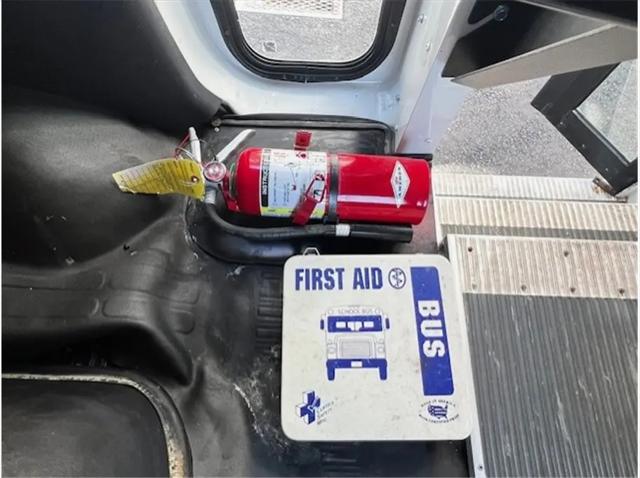 2012 Chevrolet Express Cutaway Work Van