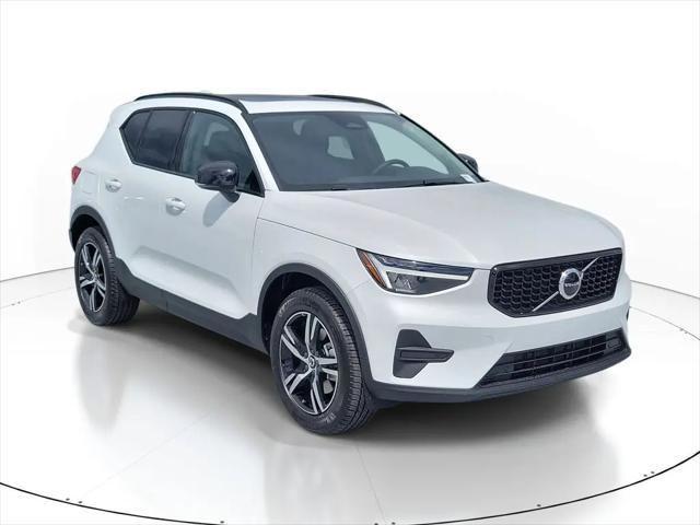 2026 Volvo XC40 Core, B5 AWD Gas (mild hybrid), Dark for sale in Delray Beach, FL