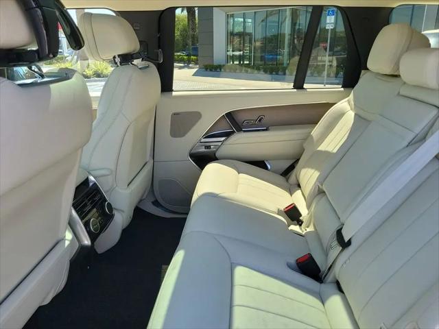 2026 Land Rover Range Rover P400 SE 7 Seat