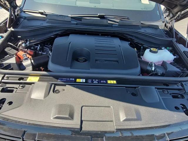 2026 Land Rover Range Rover P400 SE 7 Seat