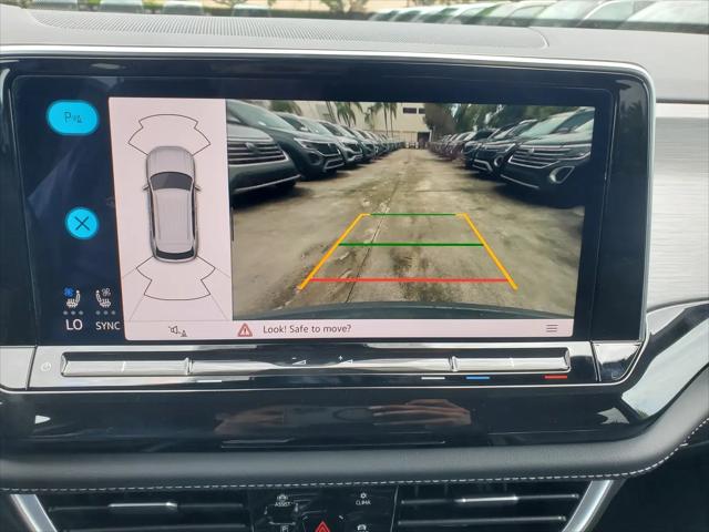 2026 Volkswagen Atlas Cross Sport SE with Technology