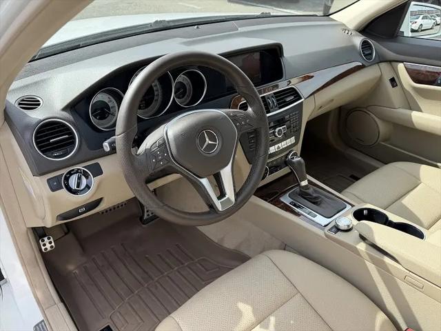 2013 Mercedes-Benz C-CLASS C 300 Luxury 4MATIC