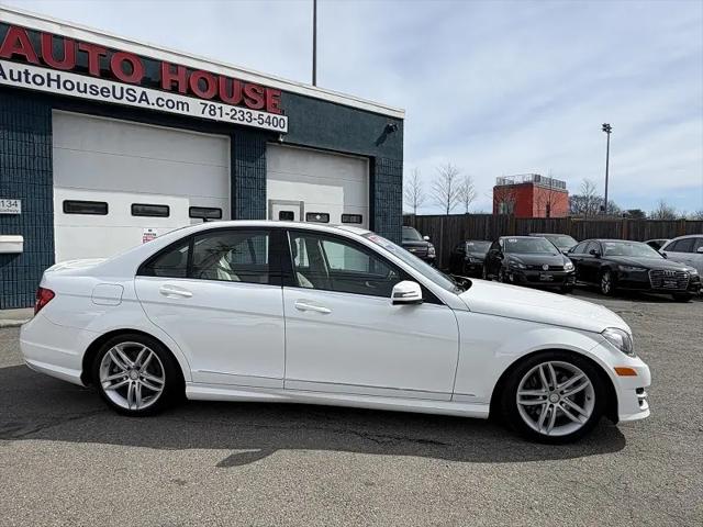 2013 Mercedes-Benz C-CLASS C 300 Luxury 4MATIC
