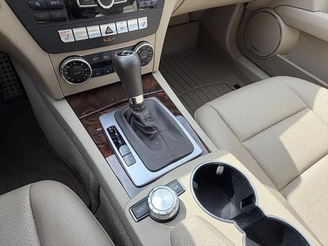 2013 Mercedes-Benz C-CLASS C 300 Luxury 4MATIC