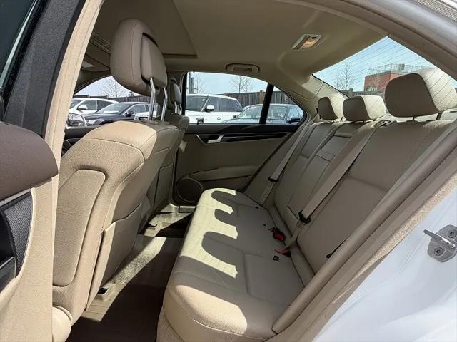 2013 Mercedes-Benz C-CLASS C 300 Luxury 4MATIC