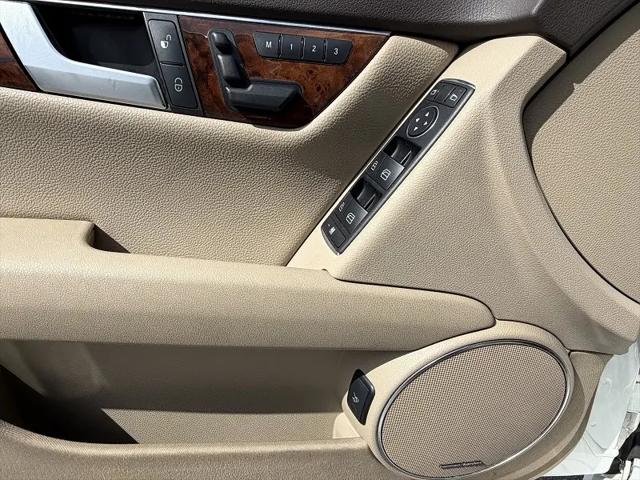 2013 Mercedes-Benz C-CLASS C 300 Luxury 4MATIC