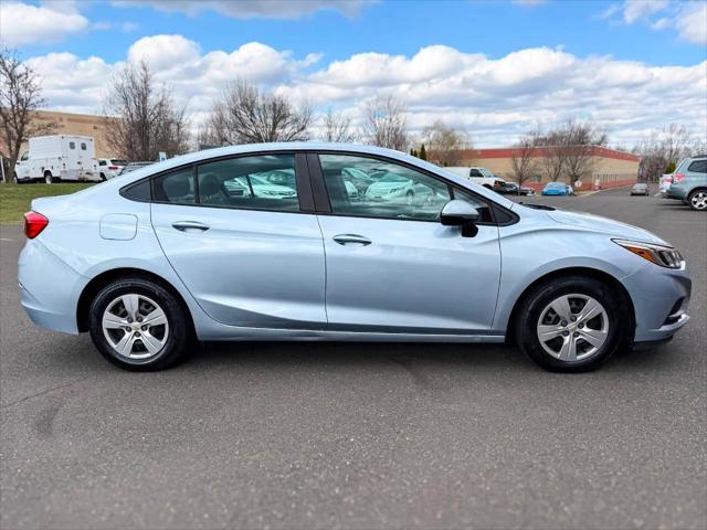2017 Chevrolet Cruze LS Auto